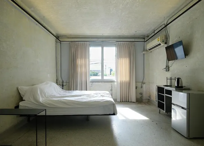 Ep1 Shophouse בית הארחה 4*