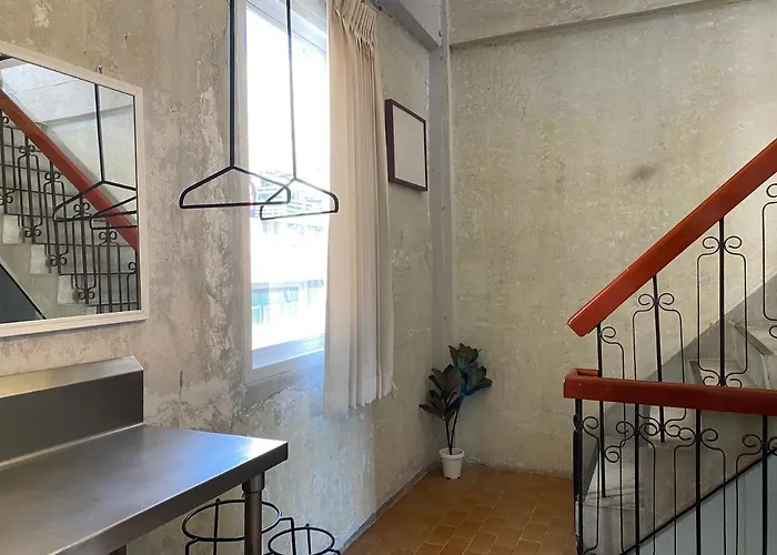 招待所 Ep1 Shophouse