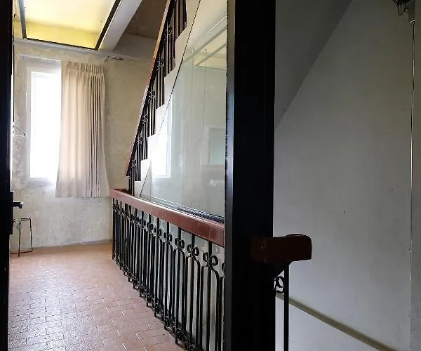 Ep1 Shophouse בית הארחה 4*